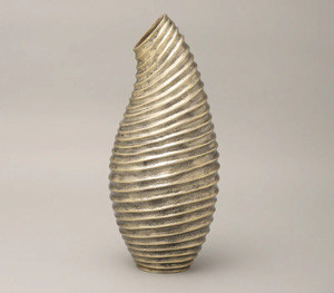 Handcrafted Metal <b>Vases</b> <b>Uniquely</b> Designed for Every Home Contemporary Metal <b>Vases</b>: Distinctive Designs for Chic Interiors - Product Image 3