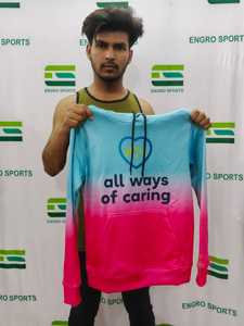 เสื้อบาสเก็ตบอลมีฮู้ดแขนสั้นของผู้ผลิตเสื้อกีฬาแขนสั้นมีฮู้ดและเสื้อสเวตเชิ้ตฤดูหนาวลายพื้น - Product Image 3