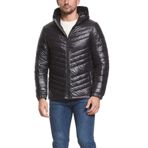 Vente en gros de veste matelassée XL pour hommes avec logo personnalisé Vêtements d'extérieur isolés en tissu Sherpa épais de haute qualité Capuche légère et chaude pour l'hiver - Product Image 1