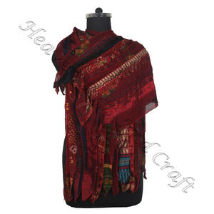 Vente en gros de châle sari en soie recyclée de créateur fait à la main 15 bandes écharpe longue vintage imprimée pour femme SC642 soie fine - Product Image 2