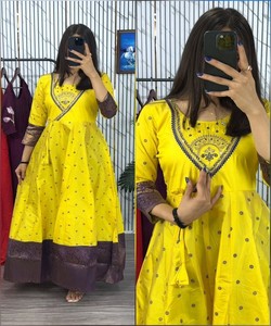 Kurti de créateur Zoya en coton brodé et imprimé à la feuille, tenue de fête, prix de gros, vêtement ethnique pour femmes - Product Image 2