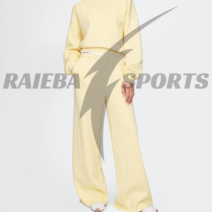 Pantalon de survêtement évasé unisexe, coupe droite, style empilé, tendance, premium et à la mode - Product Image 1