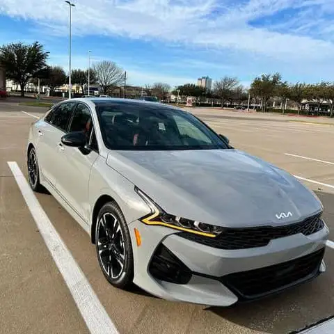 2020-2023 Kia K5 Sedan Carros Usados