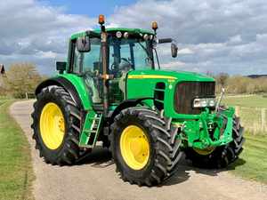 Tractor John Deere 6130R 4X4 Usado en Buen Estado en Venta / Tractor Multifuncional 130 con Aire Acondicionado y Cabina - Product Image 5