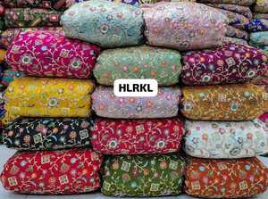 Tela Fendy con Cuentas Florales Bordadas Impresas Personalizadas, Antiestática, Transpirable, de Peso Medio, Tejido de Punto por Urdimbre, No Tejida, para Prendas de Vestir - Product Image 2