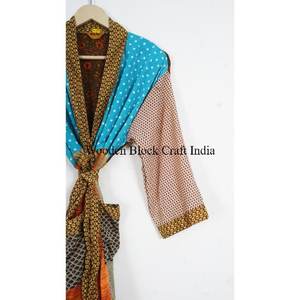 Kimono en soie vintage, vêtements de plage tendance, robe kimono à imprimé floral pour femmes, robe en soie sexy, robe d'été, vêtements de nuit, peignoir - Product Image 3