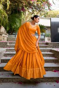 Lahenga Choli Dupatta de Chanderi Puro Liso con Trabajo de Tejido Jari, Moderno, para Fiesta, Largo hasta el Suelo, de Secado Rápido - Product Image 2