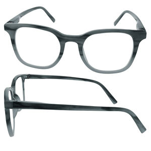 Lunettes de lecture au design élégant et unique, monture intégrale en bois grainé - Product Image 1