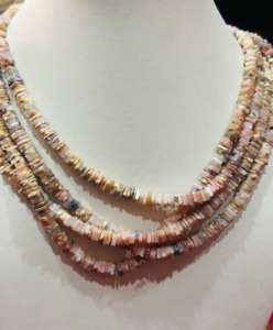 ลูกปัดหินโอปอลสีชมพูธรรมชาติขนาด5มม. ทรงเหลี่ยมพร้อมส่ง - Product Image 4