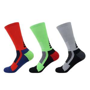 Chaussettes de sport tissées, chaussettes décontractées confortables, respirantes et fabriquées au Pakistan, qualité supérieure, chaussettes unisexes en vente - Product Image 4