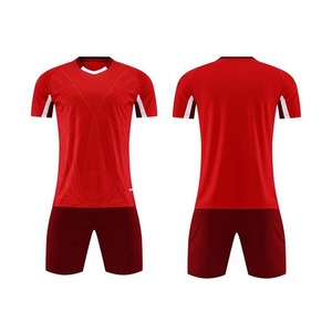 Conjunto de Uniforme de Fútbol 100% Poliéster, Pantalón Corto con Estampado Frontal, Secado Rápido, Transpirable, Personalizable para Equipos de Adultos - Product Image 4