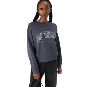 Luxury Quality Winter <b>Women's</b> Cropped Pullover Hooded <b>Sweatshirt</b> 100% Cotton <b>Long</b> Sleeve Customized Printing Front Logo Option - Product Image 3