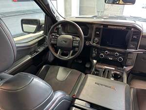 Strong Runner Clean 2024 Pickup Rap-tor R Turbo 4WD d'occasion, sièges en cuir foncé, automatique, essence, en bon état - Product Image 5