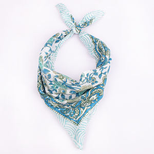 ผ้าพันคอพิมพ์ลายดอกไม้คุณภาพสูง ผลิตจากผ้าฝ้าย เป็นมิตรต่อสิ่งแวดล้อม ระบายอากาศได้ดี ผูกด้านหลัง ใช้ได้ทั้งชายและหญิง อเนกประสงค์ ใช้เป็นเครื่องประดับแฟชั่น - Product Image 1