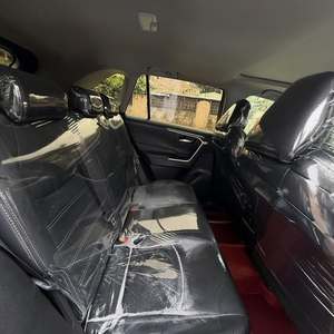 TO-YO-TAA RAV4 2023 PROPRE ET EN PARFAIT ÉTAT - Product Image 6