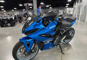 VENTAS 2026 - Motocicleta Deportiva Suzuki GSX-8R - Product Image 3