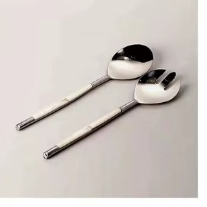 Couverts en métal doré avec poignée en résine blanche pour la maison, l'hôtel et le restaurant, ustensiles de cuisine décoratifs - Product Image 5