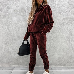 Femmes hiver couleur unie velours Joggers pull sweat et pantalon de survêtement brodé deux pièces survêtement ensemble de survêtement - Product Image 1