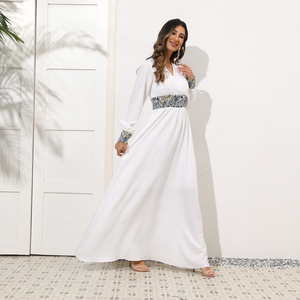 Nuevo vestido Abaya blanco 2023 para mujeres y niñas, diseño Simple con botones bordados, cintas de plumas, Túnica musulmana transpirable Dubai - Product Image 3