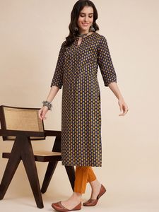 Ensemble Kurti, pantalon et dupatta en coton imprimé motif ethnique, col en V, élégant, pour festivals traditionnels indiens, expédition mondiale - Product Image 4