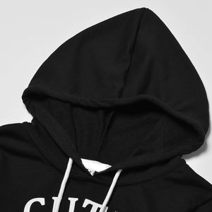 Sudadera con capucha corta informal para mujer de tendencia superior 2024, tela de punto bordada con logotipo personalizable para uso en primavera e invierno - Product Image 3