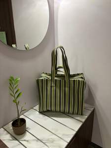 Grands sacs de courses réutilisables et durables en nylon recyclé écologique PP tissé avec fermeture éclair, impression offset, couleur et design personnalisés - Product Image 2