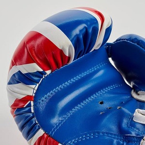 Gants de boxe professionnels faits à la main, 100% cuir véritable, pour entraînement, sparring et combat, fermeture auto-agrippante, OEM Muay Thai. - Product Image 4