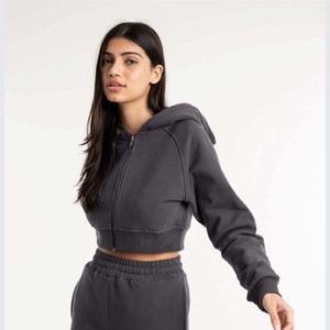 Sudadera corta con capucha para mujer de último estilo con logotipo personalizado en poliéster Sudadera con capucha de manga larga para el gimnasio - Product Image 3