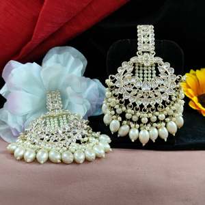 Meilleure qualité traditionnelle indienne Kundan clouté Chandbalis perles blanches pour les femmes vêtements de mariage de fête mode boucles d'oreilles pendantes - Product Image 1