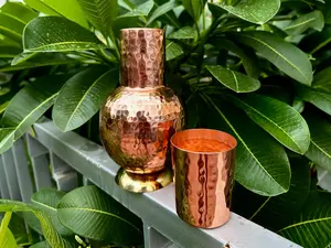 Botella de agua de cobre de dormitorio de lujo Cobre puro elegante y duradero para peso ligero Fácil de llevar a los mejores precios - Product Image 5