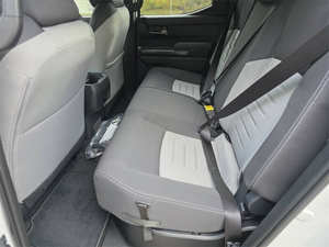 Toyota Tacoma TRD Sport 2025 en parfait état - Product Image 2