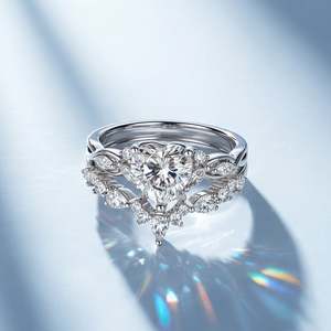 Jeulia ชุดแหวนหมั้นเพชรโมอิสรูปหัวใจแบบบิดเกลียว - Product Image 4