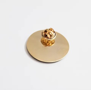 Épinglette classique en métal de l'exportateur indien pour la tenue ou les uniformes d'affaires et les rassemblements formels disponibles au meilleur prix - Product Image 2