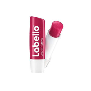 Baume à lèvres Nivea Cherry Shine pour une utilisation quotidienne, pour des lèvres saines, lisses et brillantes - Product Image 1