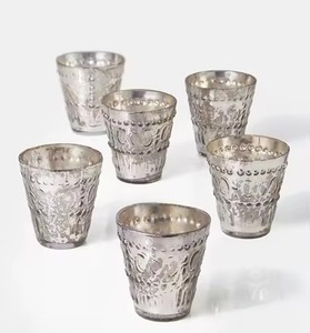 Elegante Portavelas Redondo de Hierro con Diseño Floral Cortado con Láser para Ambientes Espirituales Navideños - Product Image 6