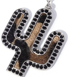 Boucles d'oreilles en cuir de vachette les plus récentes du service OEM Boucles d'oreilles en cuir de vachette sur mesure Quantité en vrac Boucles d'oreilles en cuir de vachette - Product Image 6