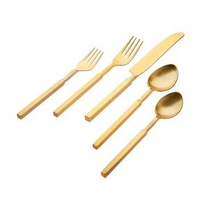 Cubiertos de acero inoxidable con mango estampado a mano, cubiertos de acero inoxidable con acabado plateado, aptos para lavavajillas, para uso en bodas y hoteles, juego de 5 - Product Image 3