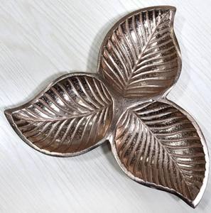 Bandeja de Aluminio para Servir, 1.0 H x 9.0 W x 9.0 D en Rosa/Amarillo, Aluminio en Marrón |   8.26" de ancho x 8.26" de largo x 0.98" de alto - Product Image 6