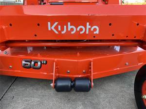 2025 Kubota Z781i Tondeuse à gazon à rotation zéro-Moteur Kawasaki 29.5 HP, pont de 60 pouces, durabilité commerciale - Product Image 4
