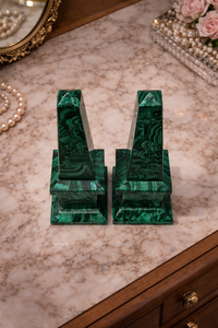 Juego de 2 Obeliscos de Cristal de Malaquita Hechos a Mano, Modernos y Ecológicos, Torres Decorativas de Piedras Preciosas - Product Image 5