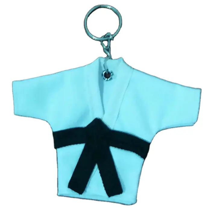 Hochwertige Fabrik Großhandel kleine Geschenke Weich gummi Cartoon PVC Karate Martial Arts Schlüssel anhänger Hochwertige Karate Gi Uniform