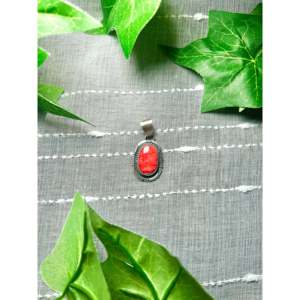 Colgante de Estilo Étnico Navajo con Ostra Espinosa y Plata de Ley, con Engaste de Bisel en Oro Rosa y Platino, Joyería con Dije - Product Image 1
