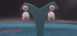 Ensemble de boucles d'oreilles en laiton de qualité supérieure pour femme avec diamants américains scintillants Look de luxe pour mariée et tenue de fête - Product Image 5