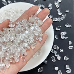 Quartz clair brésilien naturel de haute qualité 5mm-14mm puces pierre cristal pierre de guérison forme irrégulière Reiki pierres précieuses à vendre - Product Image 5