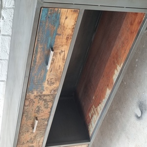 Meuble TV industriel artisanal en bois recyclé écologique, élégant, poli, style antique, meubles de salon, portes de rangement en métal - Product Image 3