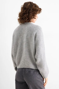 Trend Focused Sweater for <b>Women</b> Developed for Boutique Fashion Houses Supporting Custom Branding and Global Market Reach - Product Image 2