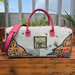 Nueva bolsa de viaje de cuero genuino hecha a mano de estilo Vintage hecha a mano auténtica bolsa de equipaje de piel de vaca para hombres y mujeres en usos múltiples - Product Image 1