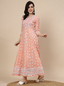 ชุด anarkali kurta ผ้าฝ้ายแท้สำหรับผู้หญิงชุดพิมพ์ลายสีพีชและปักลายชุด anarkali kurta ขายส่งจำนวนมาก - Product Image 3