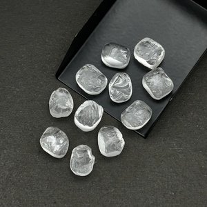<b>Crystal</b> Quartz Rough Gemstones, <b>Raw</b> <b>Crystal</b> Quartz Beads, Rough Loose <b>Crystal</b> Quartz Gemstones Wholesale - Product Image 3