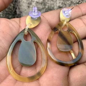 Pendientes de gota de cuerno de búfalo natural, joyería de declaración ligera hecha a mano para mujer, accesorios de moda de estilo bohemio étnico - Product Image 4